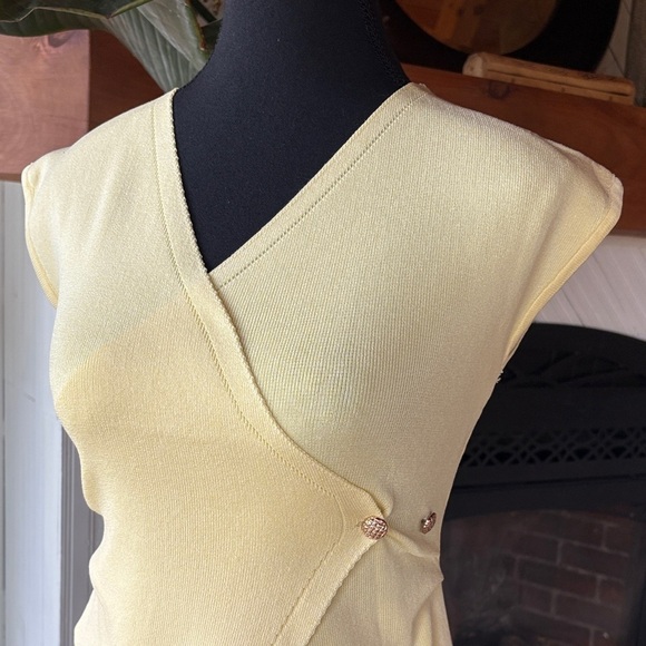 Chic Yellow V-Neck Wrap Sweater - Picture 3 of 10